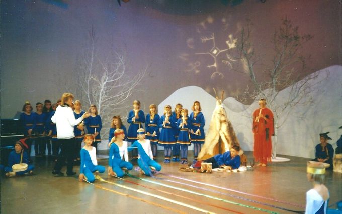 Jounin uni kuvakset MTV3 studiolla Helsingissä 1993.
